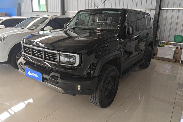 Beijing off-road BJ40 2024 City Hunter Version 2.0T automatic four-wheel drive knight type