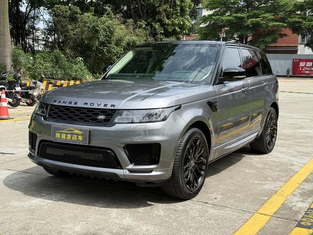 Range Rover Sport 2022 Model 3.0 L6 Yao Black Version