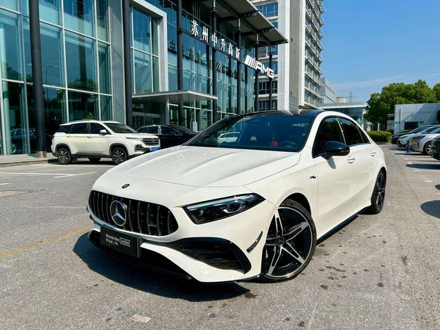 Mercedes-Benz A-class AMG 2024 AMG A 35 L 4MATIC