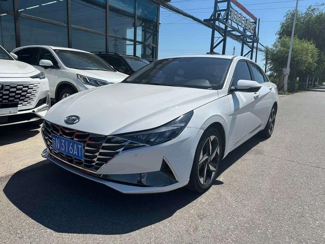 Elantra 2021 1.5L CVT LUX Premium