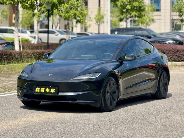 Model 3 2023 Rear Wheel Drive