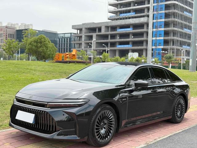 Crown (imported) 2024 Sedan 2.5L HEV Extreme Edition