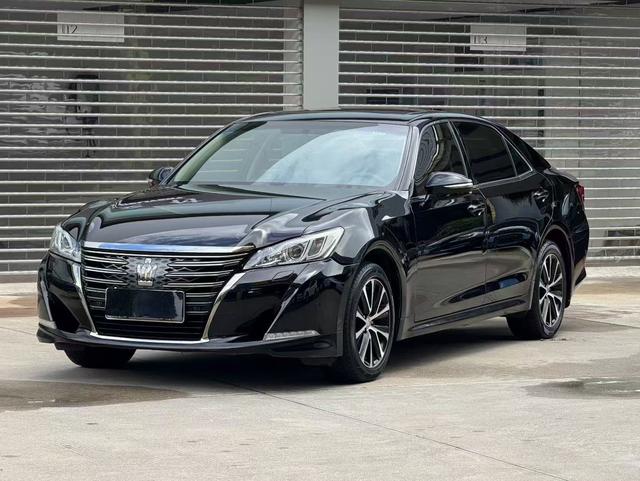 Crown 2018 2.0T Style Edition