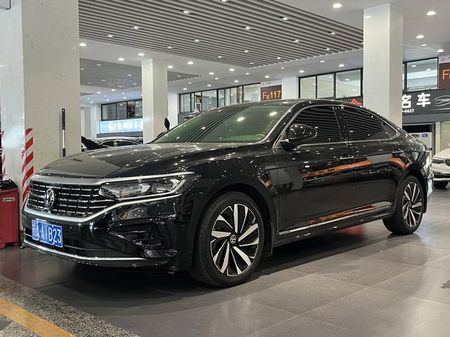 Passat 2023 facelift 330TSI Elite Edition