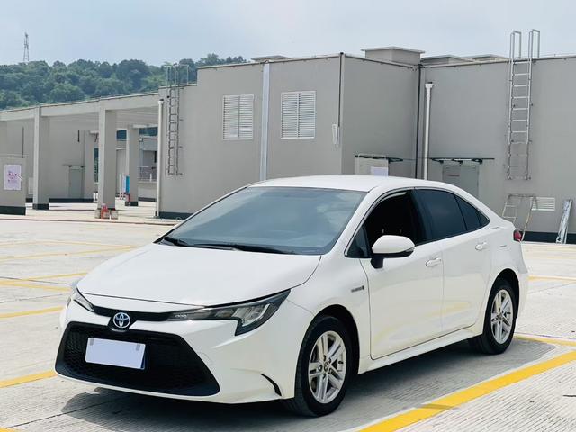 Regal 2021 185T CVT Luxury Edition