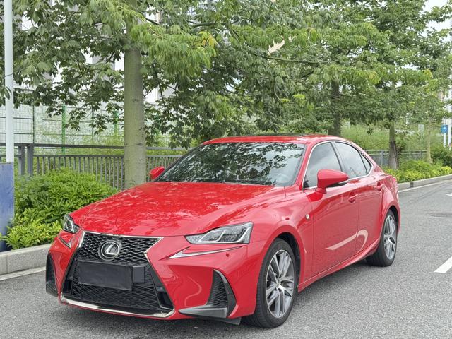 Lexus IS 2017 300 F SPORT Edition