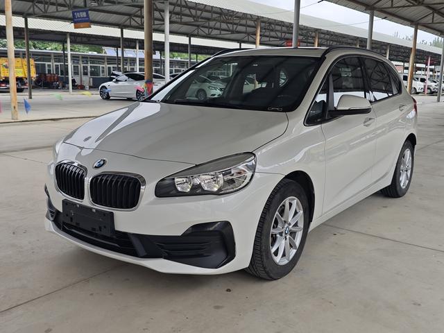 BMW 2 Series Wagon 2019 218i Style
