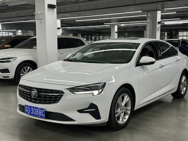 Grand Touring 2022 552T Intelligent