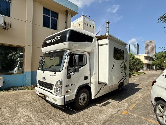 Chase V90 rv 2021 2.8T automatic four-wheel drive 6-seater original customized version
