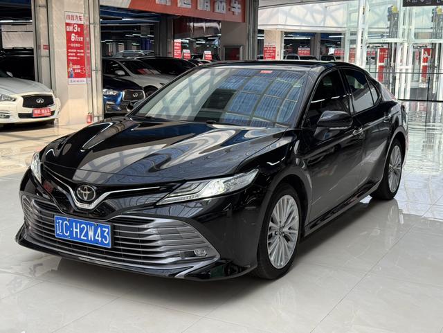 Camry 2019 2.5G Luxury Edition National VI