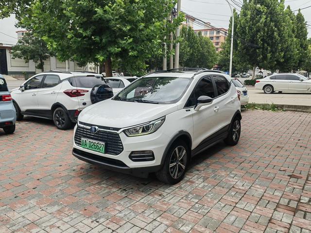 Yuan EV 2018 EV360 Smartlink Creative Cool Model