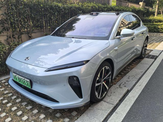 Azera ET5 2022 75kWh