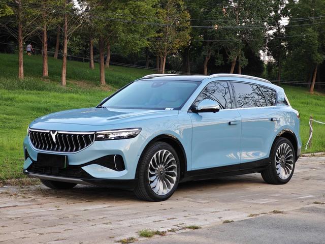 Arcturus FREE 2021 4WD Standard Extended Range Exclusive Luxury Package