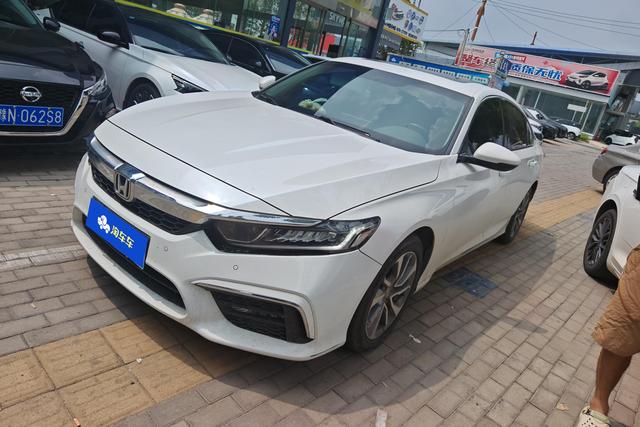 Insignia 2019 260TURBO Exquisite Edition National VI