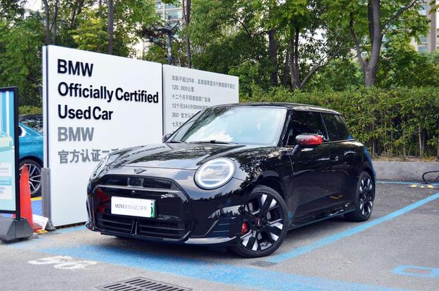Electric MINI COOPER 2024 JOHN COOPER WORKS