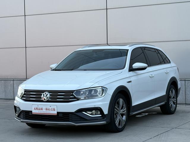 C-TREK Wei Ling 2018 230TSI DSG Luxury Type