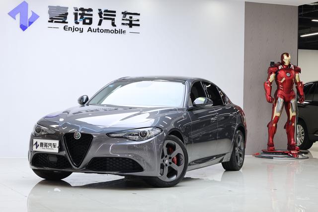 Giulia Giulia 2019 2.0T 280HP Black Package Black Label Limited Edition