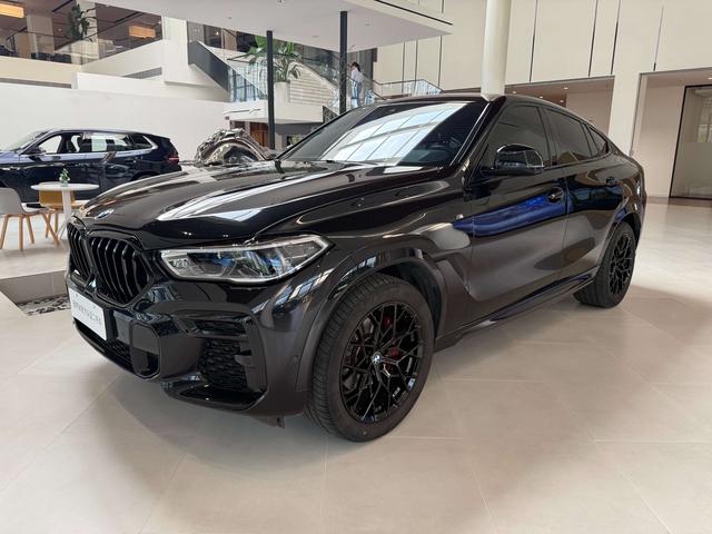 BMW X6 2022 xDrive40i M Sport Package