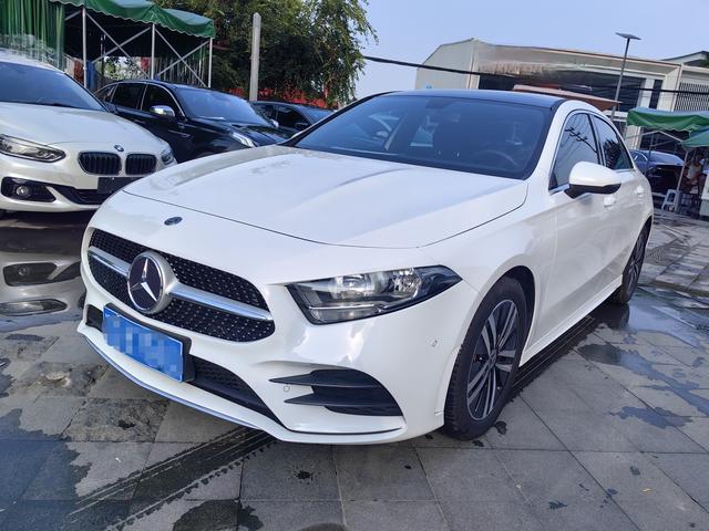 Mercedes-Benz A-class 2019 A 180 L sports sedan