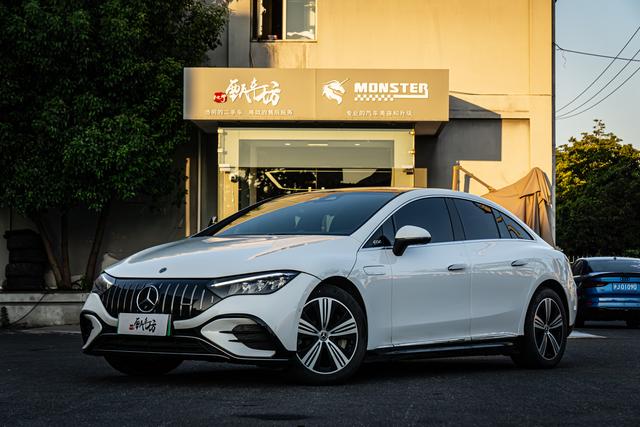 Mercedes-Benz EQE 2022 EQE 350 Luxury Edition