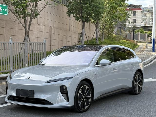 Azera ET5T 2024 75kWh