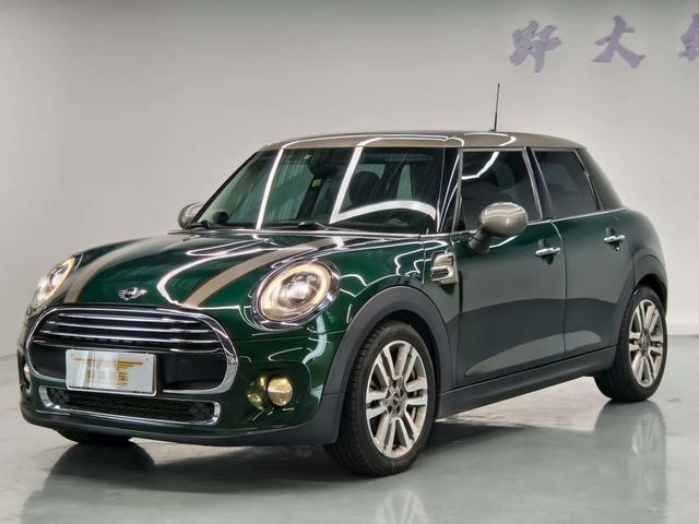 MINI 2016 1.5T COOPER Pioneer