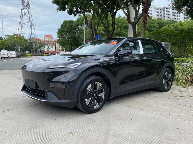 Dark blue S05 2024 510Plus pure electric version