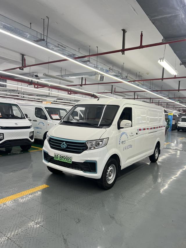 Crossing Star V7 EV 2023 model 250km open door high configuration 2 seats