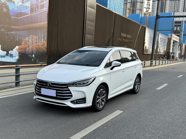 Song MAX 2019 1.5T automatic Zhilian Ruishang 6-seater Country VI
