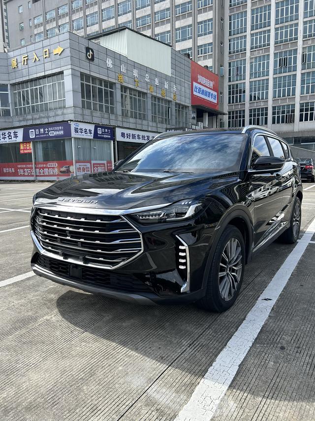 Jietu X70 PLUS 2023 1.5T DCT Brave PLUS 5 seats