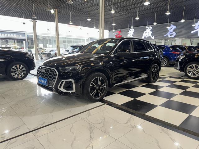 Audi Q5L 2021 40 TFSI Stylish Dynamic