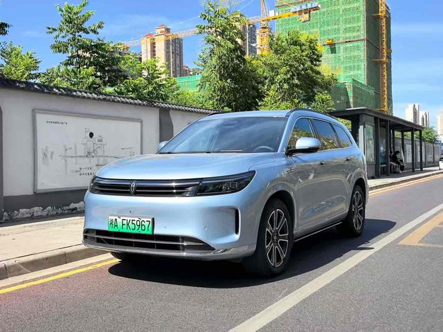 Wenjie M7 2024 Pro five-seater four-wheel drive smart driving Version
