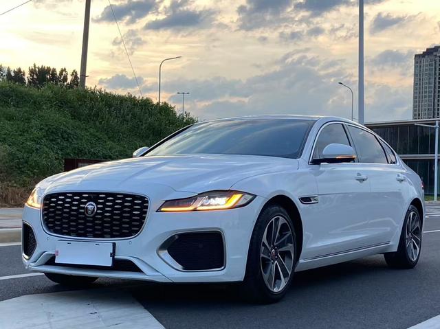 Jaguar XFL 2022 2.0T P200 2WD Elite Deluxe