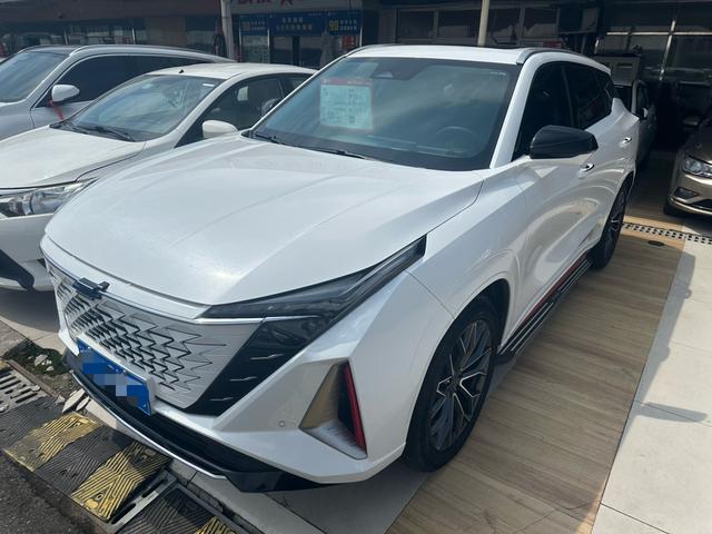 Changan Auchan Z6 2022 Blue Whale 1.5T DCT Intelligent Voyager