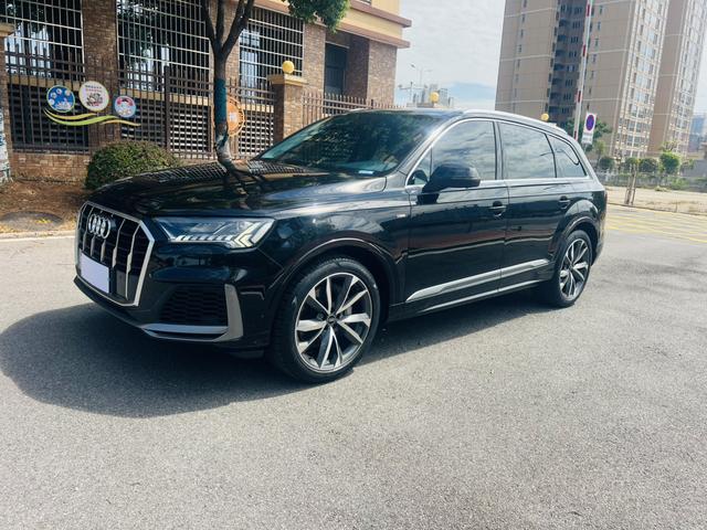 Audi Q7 2022 55 TFSI quattro S line Sport