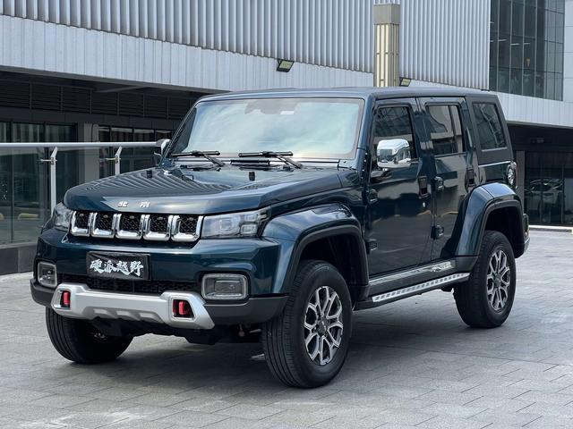 Beijing off-road BJ40 2020 2.0T automatic four-wheel drive city Hunter edition knight type
