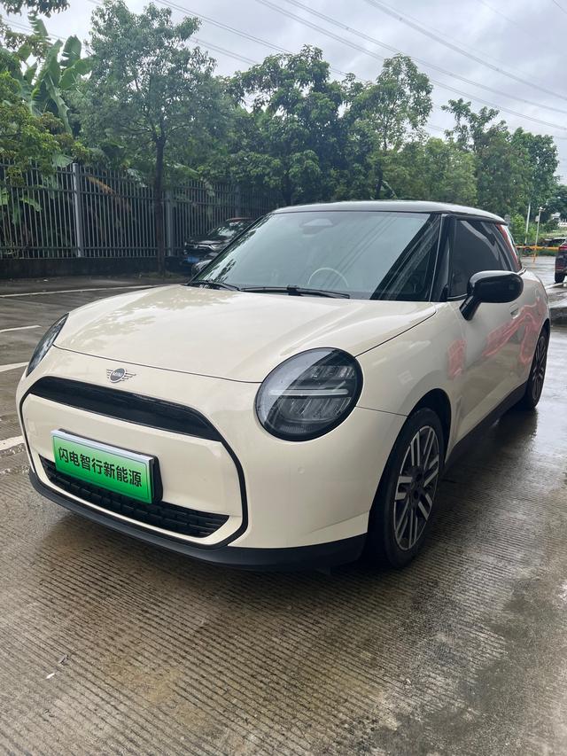 Electric MINI COOPER 2024 COOPER E classic