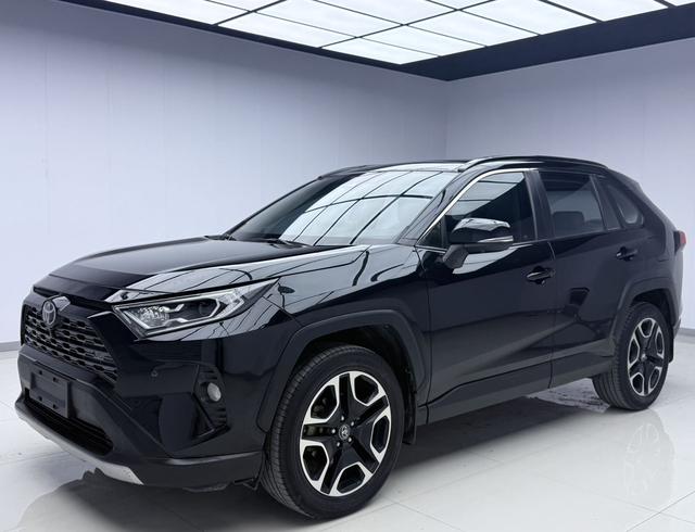 RAV4 RAV4 2020 2.0L CVT 2WD Premium Edition