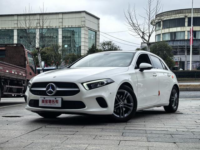 Mercedes-Benz A-Class (Import) 2019 A 200 Dynamic