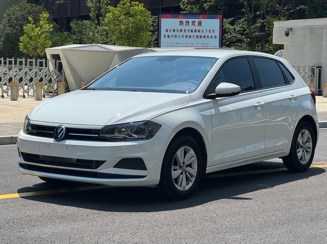 Polo 2023 facelift Plus 1.5L automatic Indulgence Letterpress