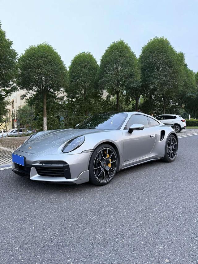 Porsche 911 2022 Turbo S 3.7T