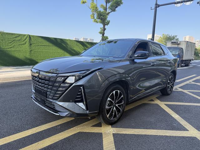 Changan UNI-Z PHEV 2024 Blue Whale Smart iDD 125KM Excellent Type