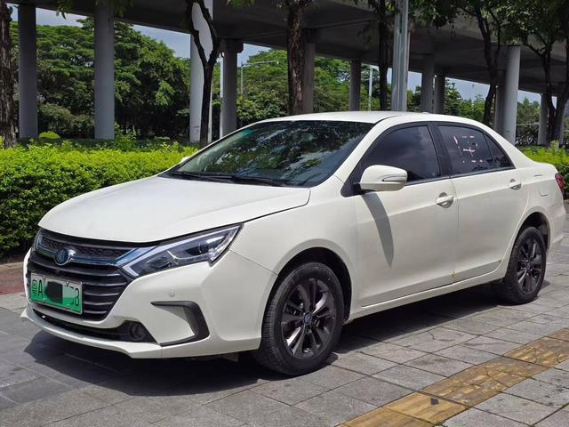 Qin DM 2017 model 1.5T Qin 100