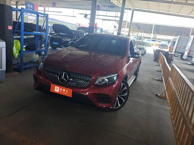 Mercedes-Benz GLC Coupe 2018 GLC 260 4MATIC Coupe SUV