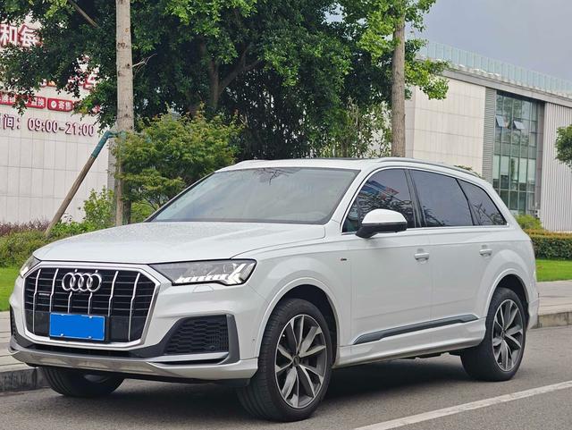 Audi Q7 2021 55 TFSI quattro S line Sport