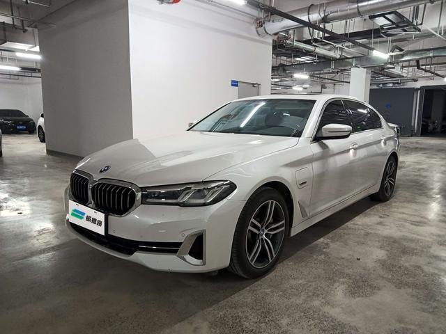 BMW 5 Series PHEV 2022 535Le Luxury Package