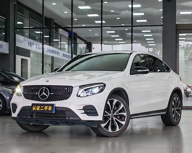 Mercedes-Benz GLC Coupe 2018 GLC 260 4MATIC Coupe SUV