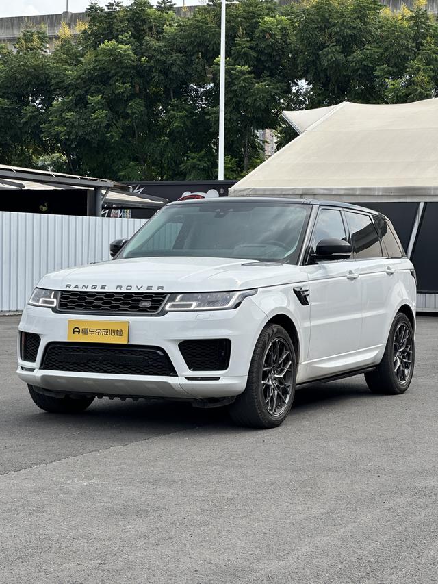 Range Rover Sport 2020 model 3.0 L6 HSE DYNAMIC