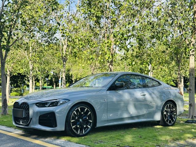 BMW 4 Series 2024 430i M Sports Yao Ye Suit