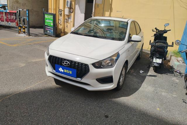 Rena 2020 1.4L Automatic Jump Edition